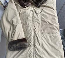 Утепленная куртка б/у с меховым воротником и рукавами с мехом Р. 48-50