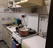 24796 Продам с торгом двухкомнатную квартиру 38 ...