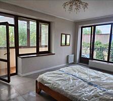 Предлагается к продаже просторная трехкомнатная квартира  в ...