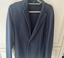 Продам 2 мужских пиджака