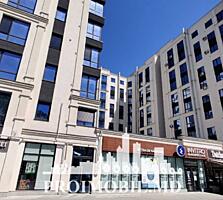 Vă propunem spre vânzare acest apartamentcu 2 camere și living, ...