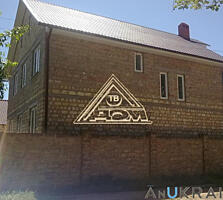 Продам новый дом в "Золотом треугольнике"