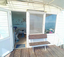 Курень с видом на море.