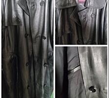 Продам новый шикарный фирменный кожаный плащ размер XL