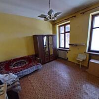 Продается квартира в коммуналке 19.5 кв.м,16 кв.м жилая комната. В ...