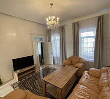 Продам 3х комнатную квартиру в историческом центре города.