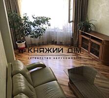 Продаж 3 кімнатна квартира м. Позняки Дарницький район, вул. ...