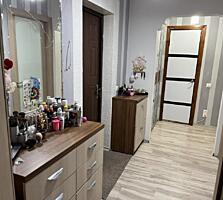 Vând apartament cu 2 camere!