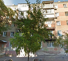 Продам 1 комнатную квартиру возле парка Шевченко