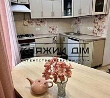 Продаж меблями і технікою в монолітному будинку, видова. В будинку ...