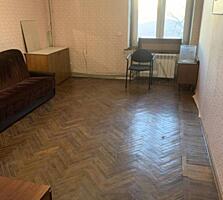 Предлагается к продаже двухкомнатная квартира в центре города Одесса. 