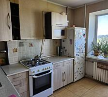 Квартира расположена в кирпичном доме 2008 года постройки. Дом имеет .