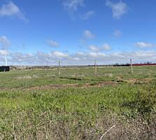 В продаже участок правильной формы в Фонтанке. Участок пять соток ...