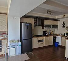 В продаже двухкомнатная квартира в доме АББО. Квартира просторная, ...