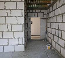 Продается двухуровневая угловая квартира в малоквартирном доме типа ..