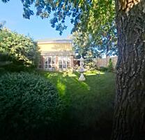 Предлагается к продаже двухэтажный дом в Лесках. Очень уютный, ...