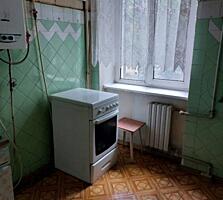 Продается двухсторонняя 2-х комнатная квартира в жилом состоянии на ..