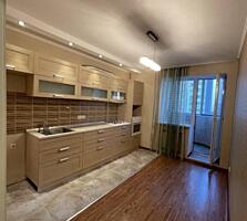 В продаже однокомнатная квартира в кирпичном доме на Таирова улица ...