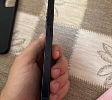 Продам IPhone 13