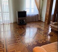 КЛАССНАЯ квартира в самом ЦЕНТРЕ Площадь Екатерининская