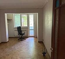 Продам 3-комнатную квартиру рядом с парком Победы