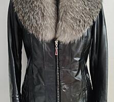 Зимняя, кожаная куртка.