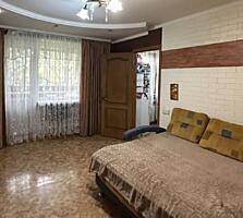 Предлагается к продаже трехкомнатная квартира на Героев Обороны ...