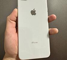 Продам iPhone 8 Plus (white)