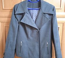 Продам кашемировую куртку 48-50 размера