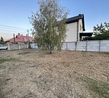 Продам участок  в с. Фонтанка по ул. Соборная 5 соток зели. Участок ..