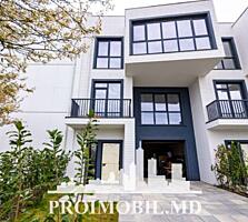 Vă propunem spre vânzare acest townhouse cu 3 nivele, în Durlești, ...