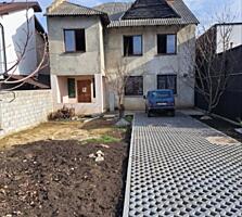 Casă cu 3 niveluri, sect. Râșcani Vă propunem spre vânzare casă cu 3 .