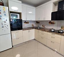 Просторная 2-комнатная квартира на Марсельской, Одесса — 64 м²