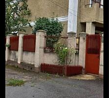 Продам дом, 2 этажа, 11 соток земли