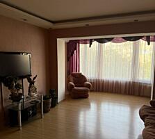 Предлагается к продаже четырехкомнатная квартира на Владимира ...