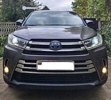 Toyota Highlander 3,5 Hybrid 2019 г. в.