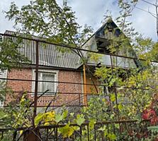 Продаётся двухэтажный меблированный дом