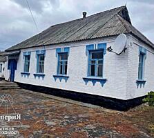 Цегляний будинок з усіма комунікаціями в Житніх Горах.