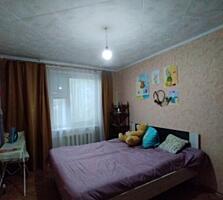 3КОМ Чешка-м76м2 на БАЛКЕ, на 4 этаже 10ти этажного дома, в середине.