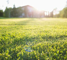 Отличный участок земли возле моря, в Санжейке .