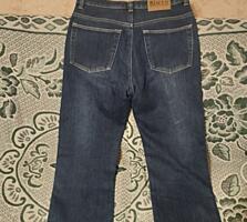 Джинсы мужские