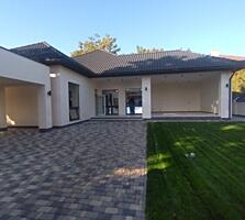 Современный одноэтажный дом на 5,35 сотках земли на Тимирязева