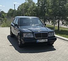 Легендарный w124 e200 в хорошем состоянии