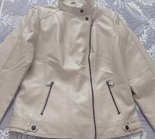 Продам куртку женскую