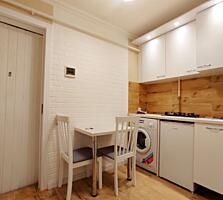 Apartament cu bucatarie, baie si veceu proprie