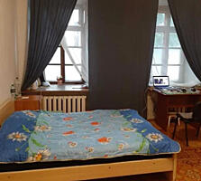 Продается 2-комнатная квартира в центре