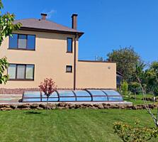 Продам современный 2-этажный дом в с. Александровка, в 5-ти км от ...