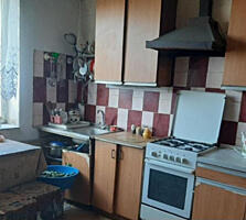 Продам 2-х этажный дом на два входа в с. Александровка