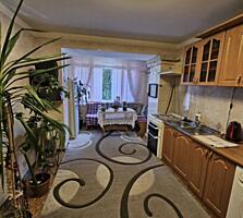 Продаётся уютная 2-комнатная квартира в тихом и зелёном Хаджибейском .