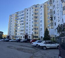 Хорошая 2-ком. квартира с ремонтом и большой переходной лоджией 9\10